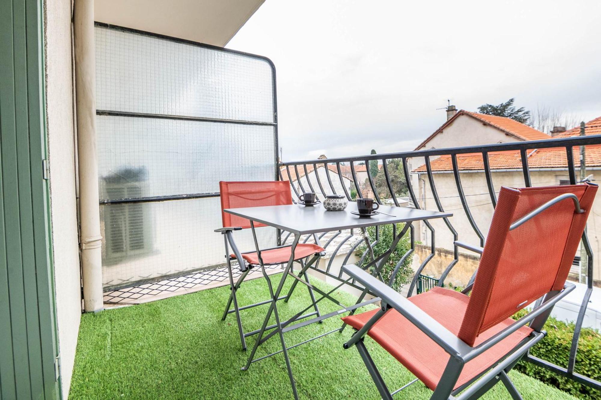 Ferienwohnung Au Calme De L'Iris - Clim - Garage - Wifi - Tramway Avignon Exterior foto